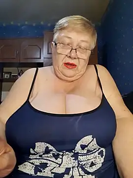 Snapshot of Lena_Gaby chatting on 10-28-25, 06:43 Lena Gaby online show from 10-28-25, 06:43