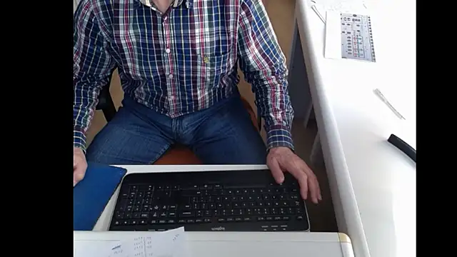 dutchpornking online show from 03-05-25, 11:06