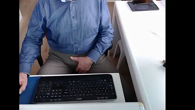 dutchpornking online show from 04-13-26, 05:57