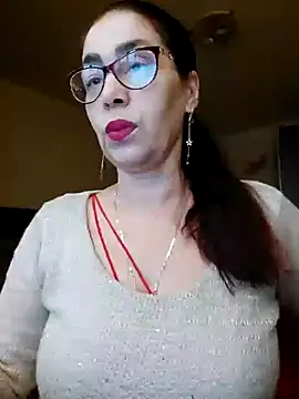 Chriss Tinaa online show from 12-24-24, 06:44