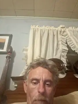 Snapshot of 19JaSon83 chatting on 07-31-26, 03:28 19JaSon83 online show from 07-31-26, 03:28