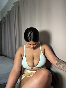 Snapshot of cherrybabe76 chatting on 02-06-25, 10:15 cherrybabe76 online show from 02-06-25, 10:15