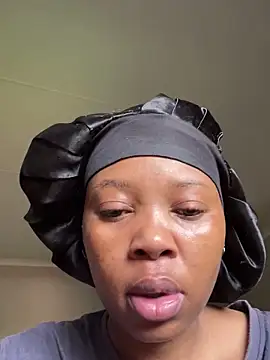 Snapshot of cherrybabe76 chatting on 02-24-25, 06:49 cherrybabe76 online show from 02-24-25, 06:49