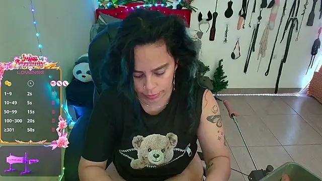 Snapshot of elektra_32 chatting on 05-09-26, 03:50 elektra 32 online show from 05-09-26, 03:50