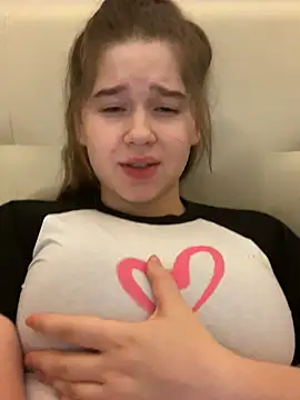 HornyGirlH online show from 02-15-25, 12:26