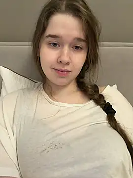 Snapshot of HornyGirlH chatting on 05-02-26, 04:39 HornyGirlH online show from 05-02-26, 04:39