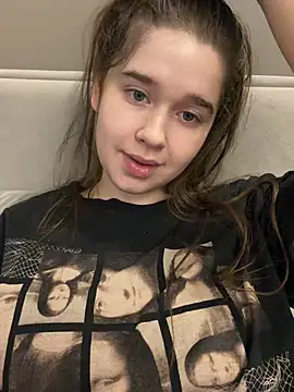 Snapshot of HornyGirlH chatting on 06-09-26, 11:27 HornyGirlH online show from 06-09-26, 11:27