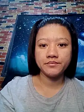 Snapshot of Urchanel chatting on 02-15-25, 11:58 Urchanel online show from 02-15-25, 11:58
