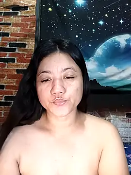 Snapshot of Urchanel chatting on 09-21-25, 03:41 Urchanel online show from 09-21-25, 03:41