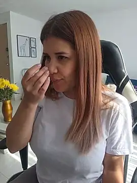 jnilu1227 online show from 02-11-26, 02:00