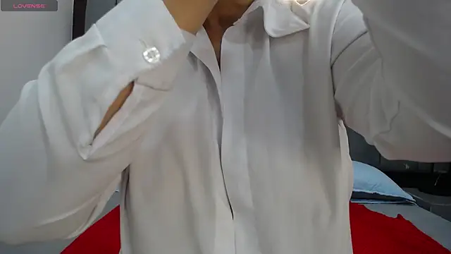 Snapshot of moxa_hot chatting on 03-17-25, 01:39 moxa hot online show from 03-17-25, 01:39