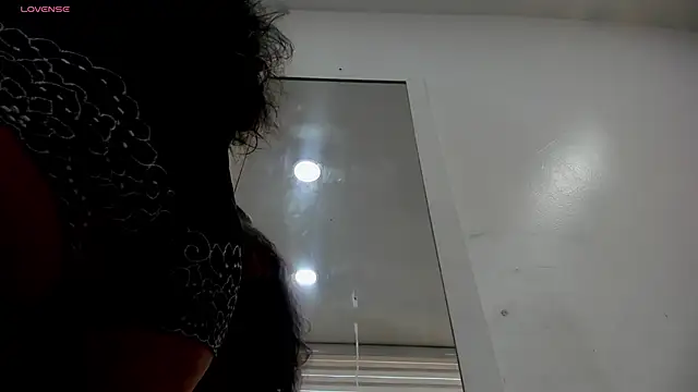 Snapshot of moxa_hot chatting on 09-26-25, 01:48 moxa hot online show from 09-26-25, 01:48