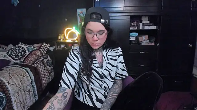 Snapshot of Lilmarieee chatting on 01-18-25, 09:55 Lilmarieee online show from 01-18-25, 09:55