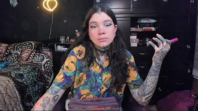 Snapshot of Lilmarieee chatting on 03-12-25, 10:28 Lilmarieee online show from 03-12-25, 10:28