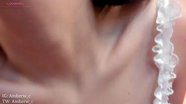 Ambeerouse online show from 01-29-25, 01:58