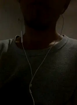 landy20cm online show from 02-06-25, 03:48