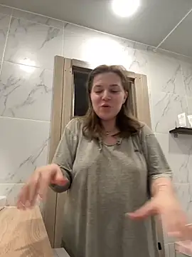 Snapshot of Evahadson chatting on 01-27-25, 07:45 Evahadson online show from 01-27-25, 07:45