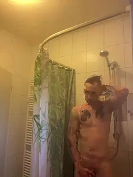 Snapshot of TheJerkingGuy chatting on 04-10-26, 06:01 TheJerkingGuy online show from 04-10-26, 06:01