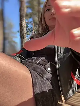 Snapshot of YOUR-KARINA chatting on 03-20-25, 06:08 YOUR-KARINA online show from 03-20-25, 06:08