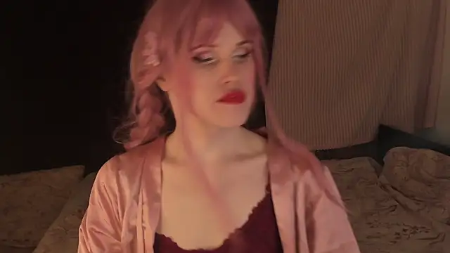 EffieMinki online show from 12-18-24, 07:41