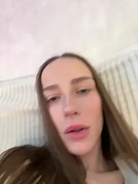 Snapshot of Kira_Quinn chatting on 02-11-26, 07:57 Kira Quinn online show from 02-11-26, 07:57