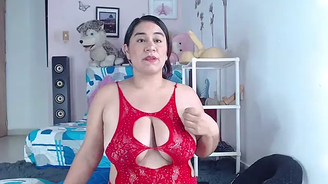 emiligrey  online show from 03-04-25, 02:49