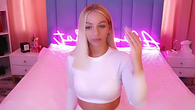 AllwaysHotJ online show from 01-31-25, 05:40