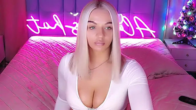 AllwaysHotJ online show from 12-20-25, 02:07