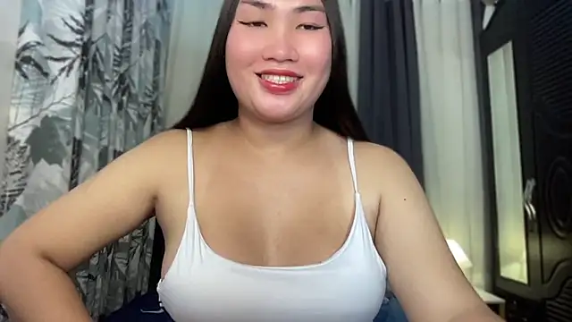 Miss Deliciousness online show from 10-29-25, 03:47