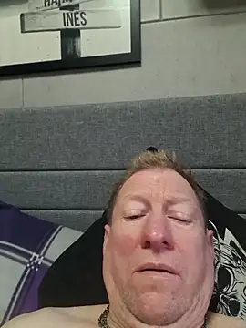 tomtom111111 online show from 11-22-25, 10:14