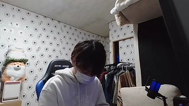 pychan online show from 03-04-25, 11:08