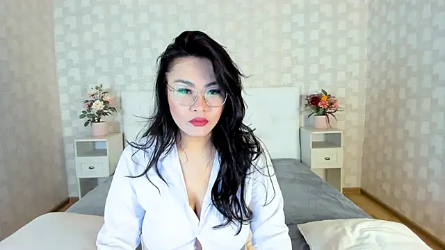 NatsumiHun online show from 02-08-25, 07:15