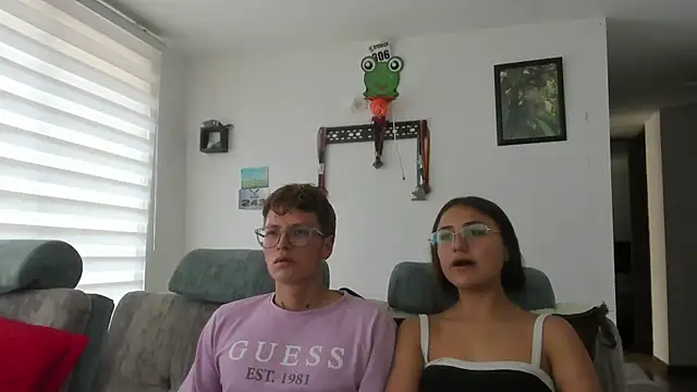 Snapshot of A_sexy_couple__ chatting on 09-22-25, 05:59 A sexy couple online show from 09-22-25, 05:59