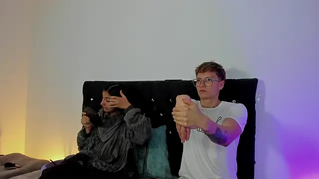 Snapshot of A_sexy_couple__ chatting on 11-12-25, 08:41 A sexy couple online show from 11-12-25, 08:41