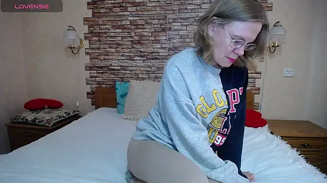 Snapshot of BlondyBabySweet chatting on 05-04-26, 03:52 BlondyBabySweet online show from 05-04-26, 03:52