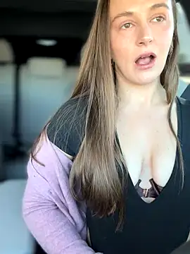 lunagirl13 online show from 11-11-25, 08:53