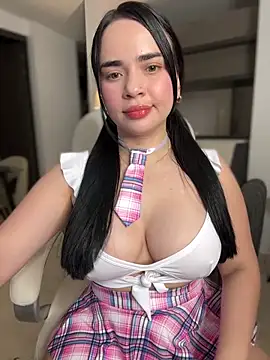 Snapshot of GeorginaJones chatting on 01-23-25, 02:12 GeorginaJones online show from 01-23-25, 02:12