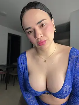 Snapshot of GeorginaJones chatting on 03-14-25, 03:15 GeorginaJones online show from 03-14-25, 03:15