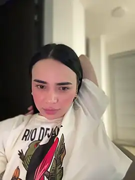 Snapshot of GeorginaJones chatting on 10-18-25, 04:48 GeorginaJones online show from 10-18-25, 04:48