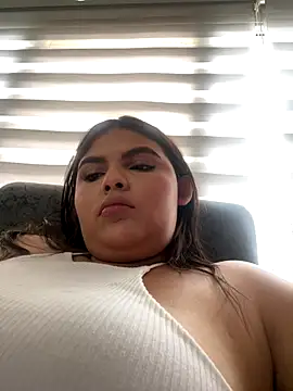 Snapshot of Lia_sexx chatting on 11-09-25, 06:06 Lia sexx online show from 11-09-25, 06:06