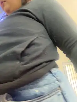 Snapshot of Lia_sexx chatting on 11-12-25, 07:13 Lia sexx online show from 11-12-25, 07:13