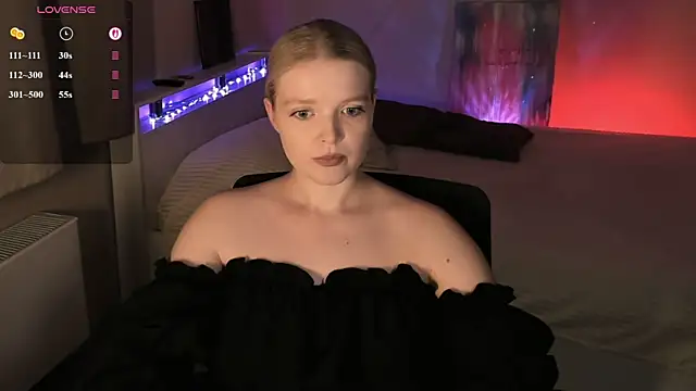 Snapshot of Ssweet_annie chatting on 06-22-26, 07:33 Ssweet annie online show from 06-22-26, 07:33