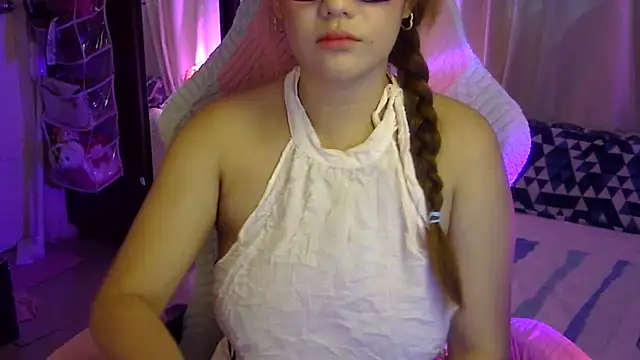 Snapshot of yourbabe_Brielle chatting on 07-09-26, 02:32 yourbabe Brielle online show from 07-09-26, 02:32