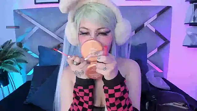 Keidy rose online show from 10-24-25, 07:32