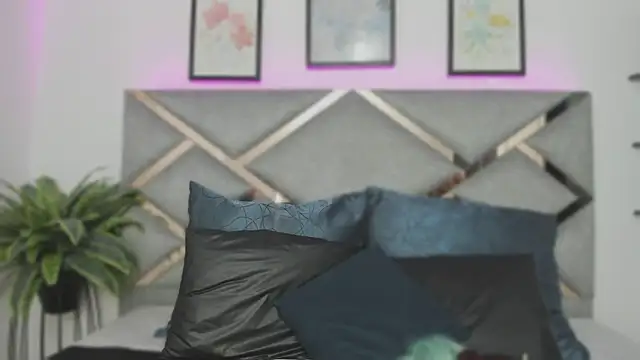 Keidy rose online show from 12-15-25, 07:07