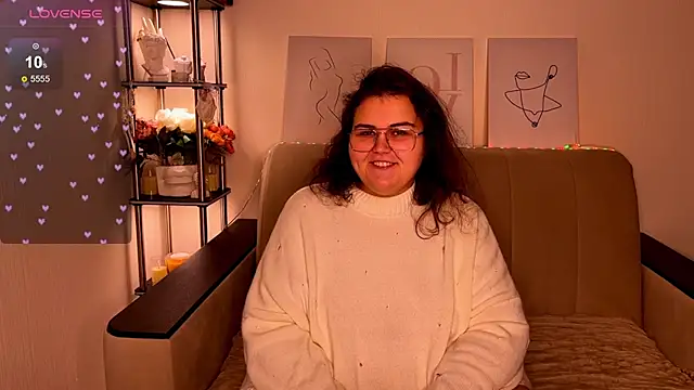 Curvy Jane online show from 12-12-24, 10:45