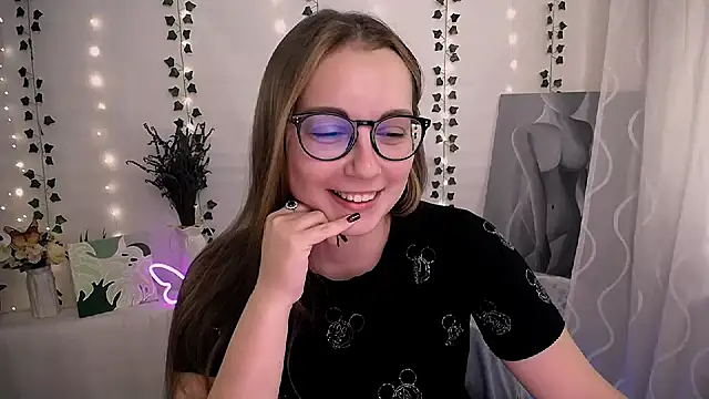 SweetPrincess  online show from 09-15-25, 05:40