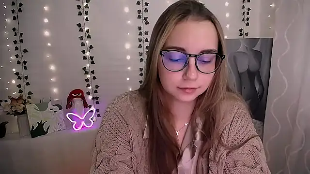 SweetPrincess  online show from 10-04-25, 05:49