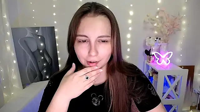 SweetPrincess  online show from 06-15-26, 05:20