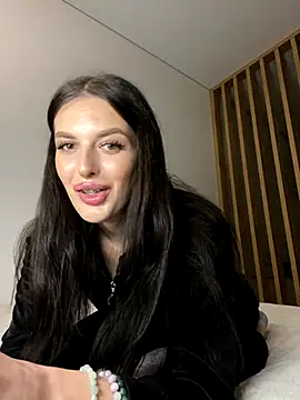 little belucci online show from 11-22-25, 02:38